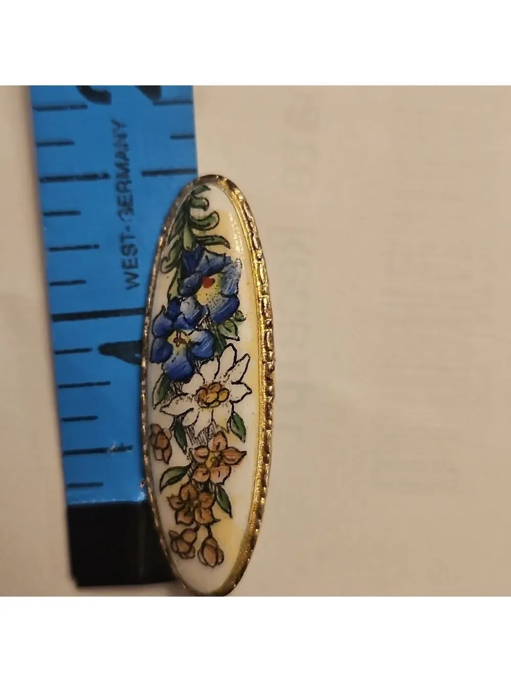Vintage Brooche Lapel Pin Floral Pink, Blue, White On White Background 1.5